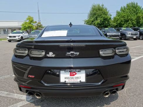 Used 2022 Chevrolet Camaro LT w/ RS Package RWD image 5