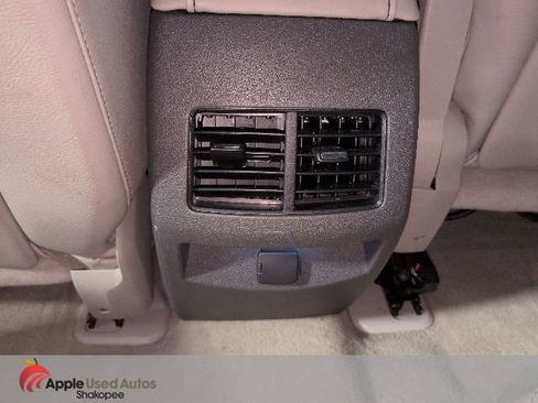 Used 2011 Ford Edge Limited FWD image 32