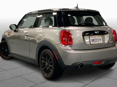 Used 2017 MINI Cooper 2-Door Hardtop image 11