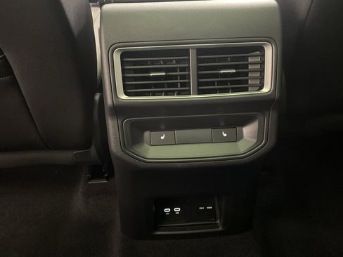 New 2026 Volkswagen Atlas Cross Sport SEL R-Line image 34