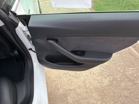 Used 2020 Tesla Model 3 Long Range AWD/4WD image 28