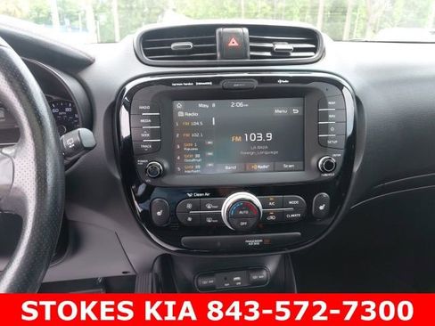 Used 2018 Kia Soul ! w/ Tech Package FWD image 12