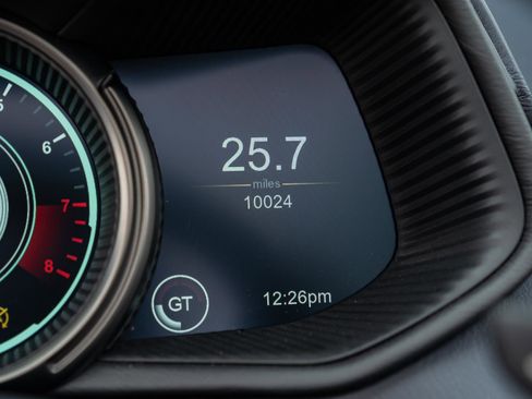 Used 2020 Aston Martin DB11 Volante RWD image 46