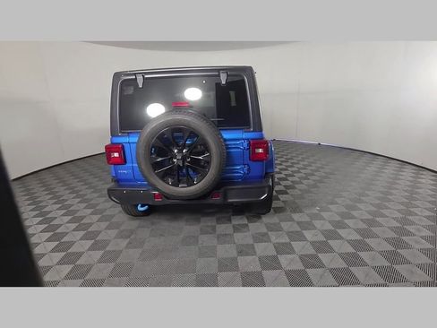 Used 2022 Jeep Wrangler Unlimited Sahara image 39