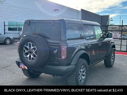 New 2025 Ford Bronco Badlands image 6