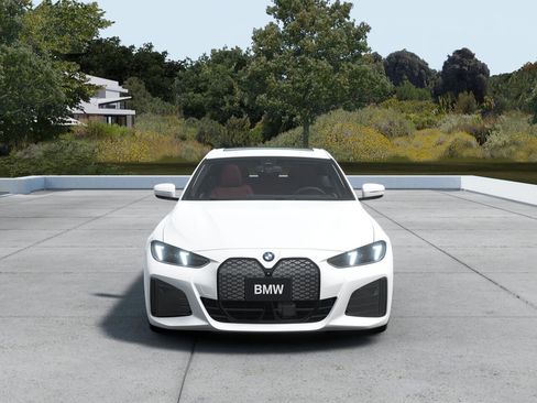 New 2026 BMW i4 eDrive40 image 3