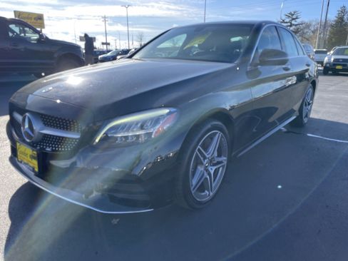 Used 2020 Mercedes-Benz C 300 4MATIC Sedan image 4