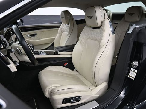 Certified 2023 Bentley Continental GT V8 AWD/4WD image 5