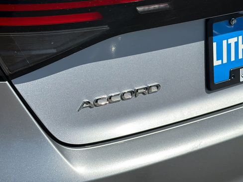 Used 2023 Honda Accord EX image 19