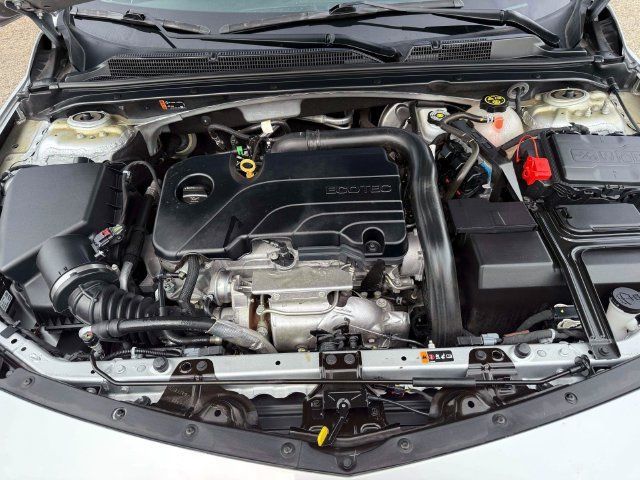Used 2020 Chevrolet Malibu LT FWD image 13