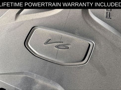 Used 2024 Porsche Cayenne image 46