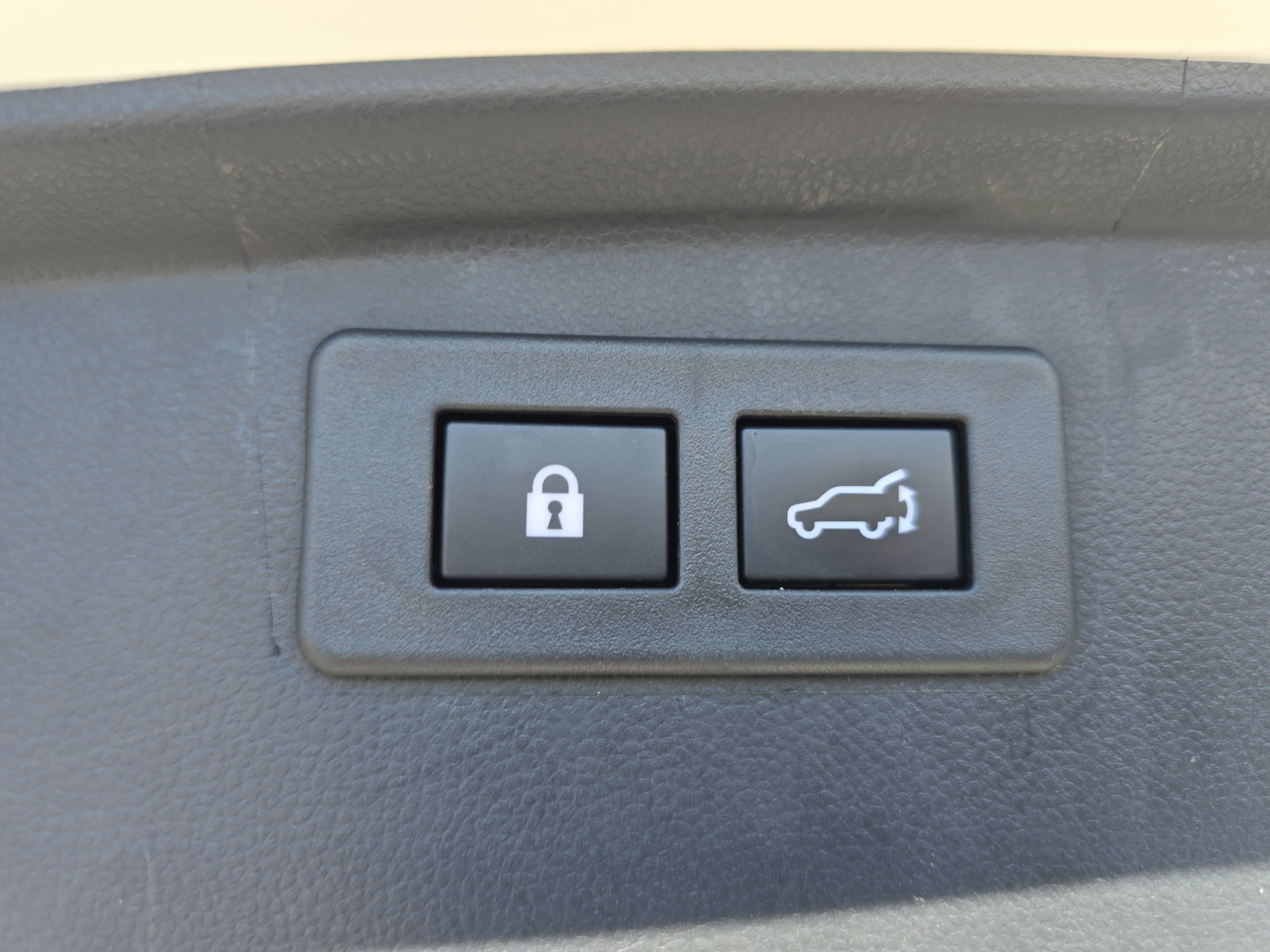 Used 2024 Subaru Outback Limited AWD/4WD image 13