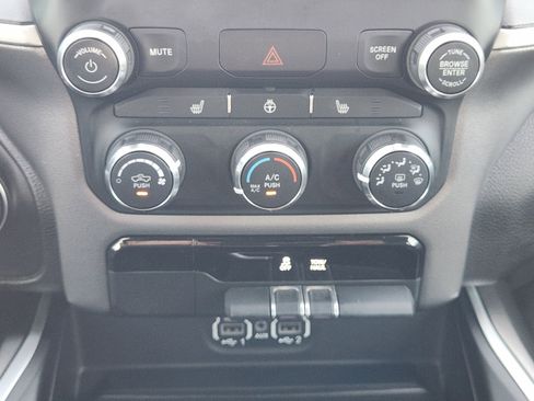 Used 2023 RAM 1500 Big Horn AWD/4WD image 19