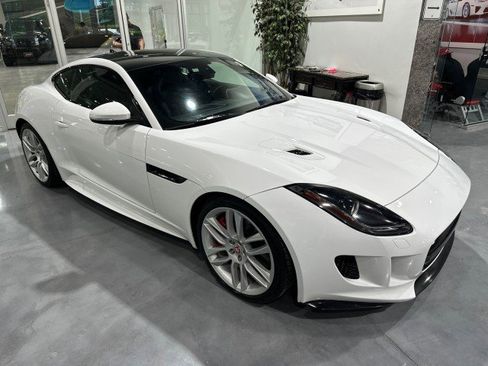 Used 2016 Jaguar F-TYPE R AWD/4WD image 10
