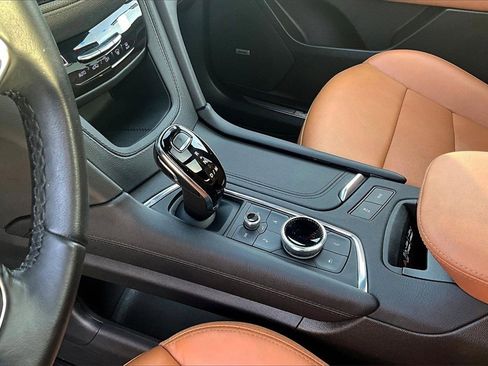 Used 2021 Cadillac XT5 Premium Luxury image 22