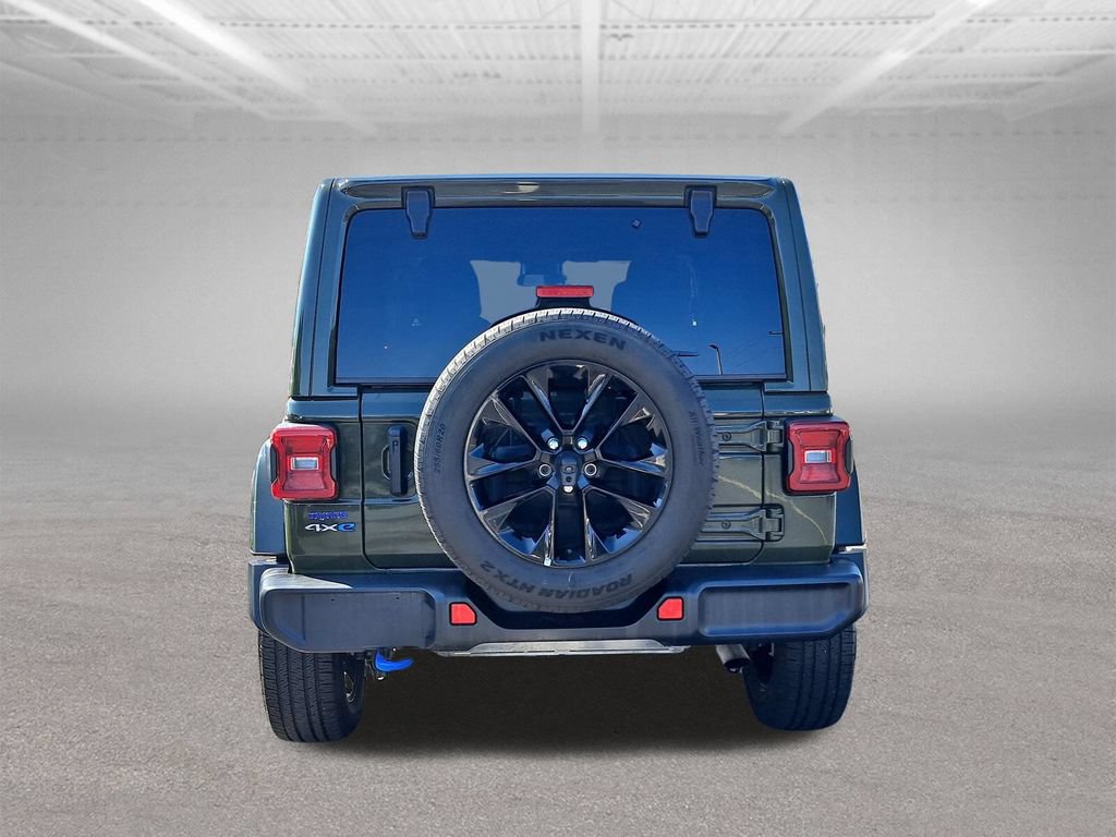 Used 2024 Jeep Wrangler Unlimited Sahara AWD/4WD image 7