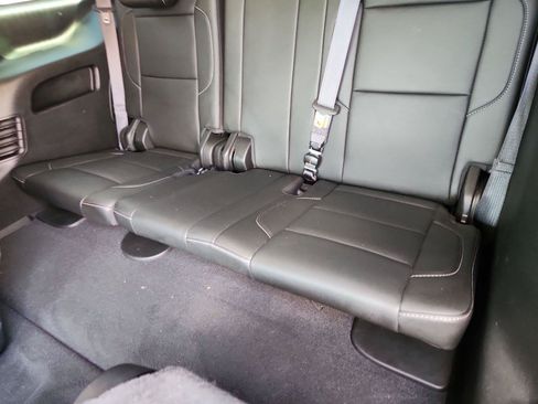 Used 2019 Chevrolet Tahoe LT w/ Luxury Package AWD/4WD image 35