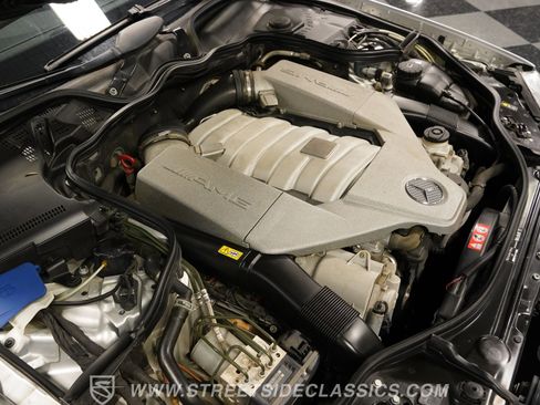 Used 2007 Mercedes-Benz E 63 AMG Sedan image 35