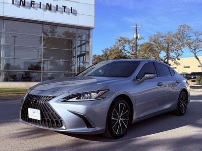 Used 2024 Lexus ES 350 w/ Premium Package