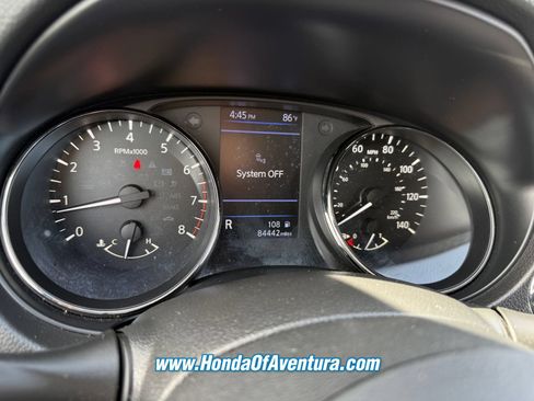 Used 2020 Nissan Rogue SV FWD image 28