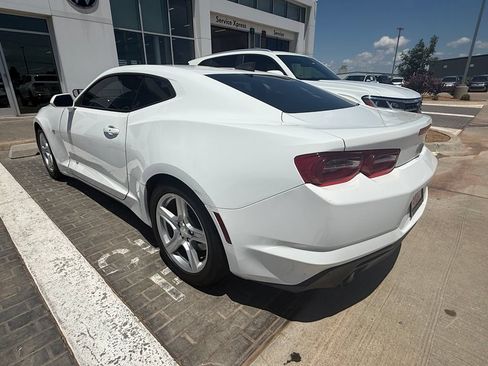 Used 2020 Chevrolet Camaro LT RWD image 7