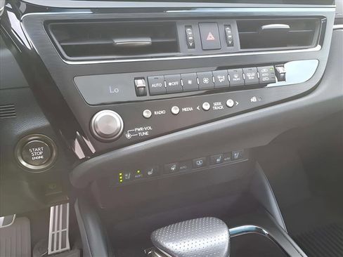 Used 2023 Lexus ES 350 F Sport image 22