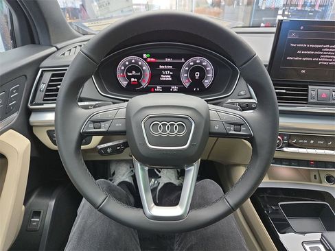 Certified 2025 Audi Q5 2.0T Premium image 6