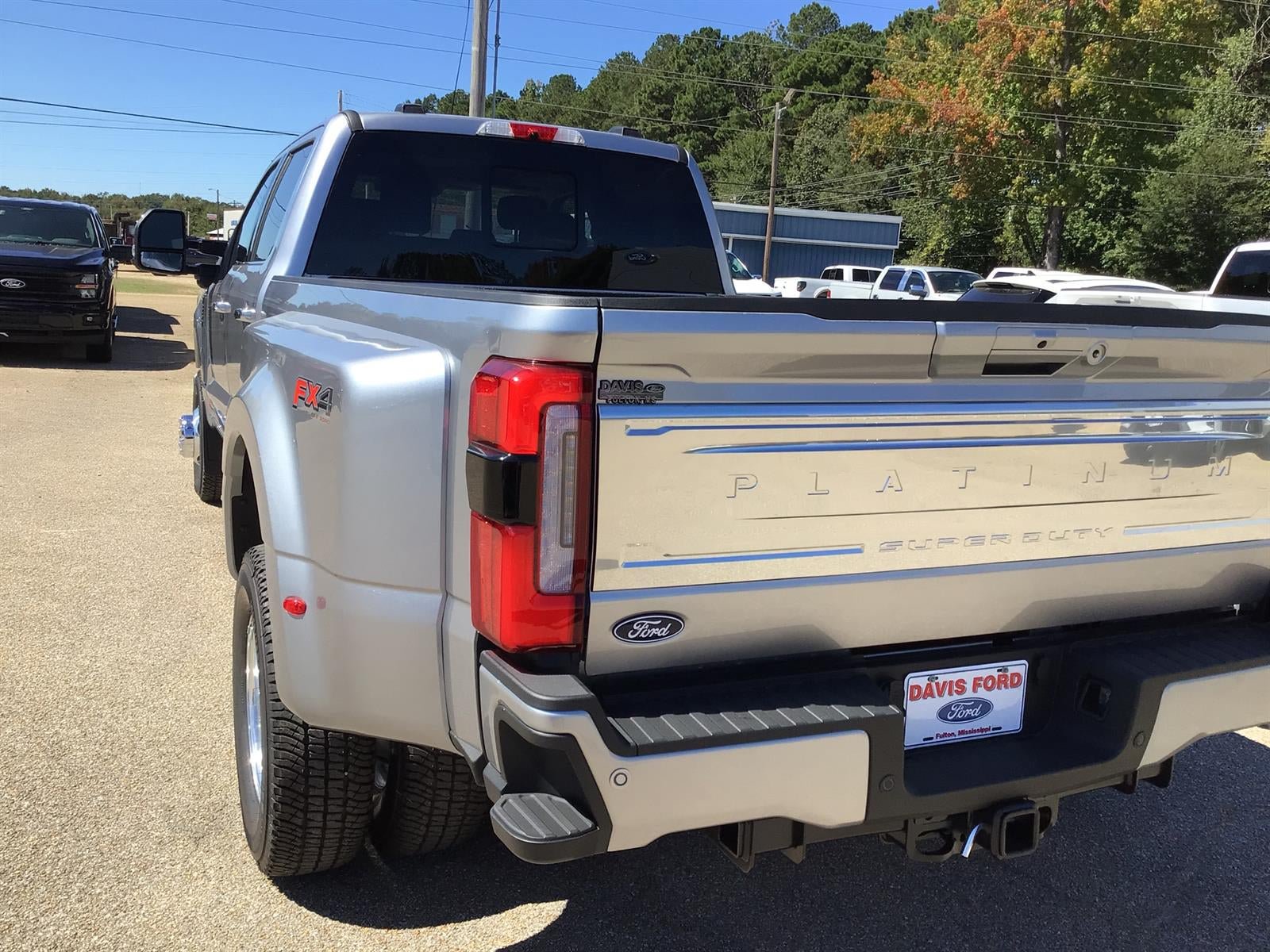 New 2027 Ford F350 Platinum w/ Platinum Plus Package AWD/4WD image 13
