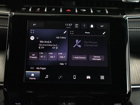 Used 2024 Jeep Grand Cherokee Laredo X image 36