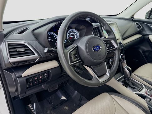 Used 2023 Subaru Forester Limited image 9
