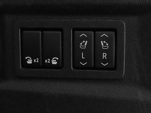 Used 2025 GMC Yukon Denali image 15