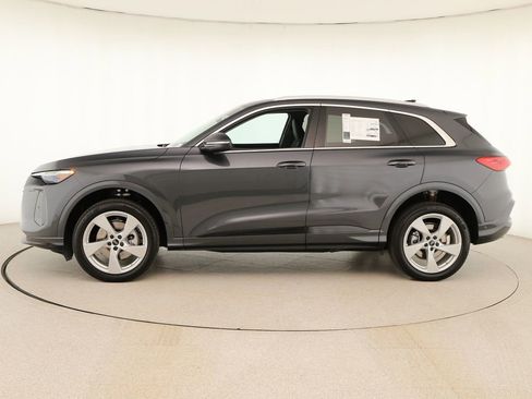 New 2025 Audi Q5 Premium Plus image 2