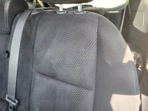 Used 2015 Nissan Pathfinder S image 14