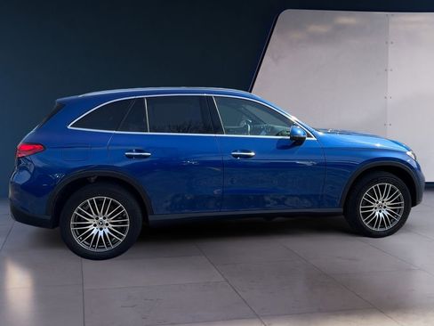 Certified 2025 Mercedes-Benz GLC 300 4MATIC image 6