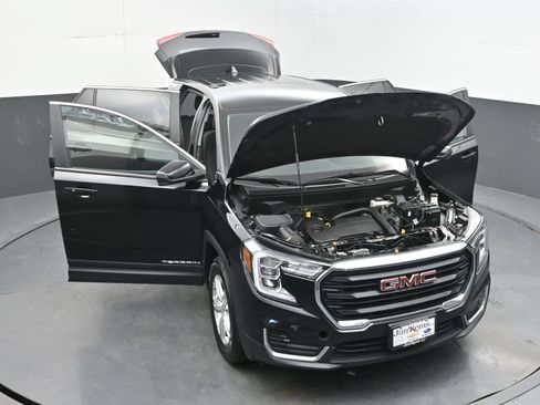 Used 2024 GMC Terrain SLE AWD/4WD image 39