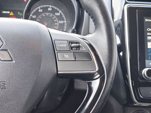 Used 2025 Mitsubishi Outlander Sport SE AWD/4WD image 25