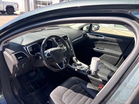Used 2016 Ford Fusion SE w/ Equipment Group 202A FWD image 14
