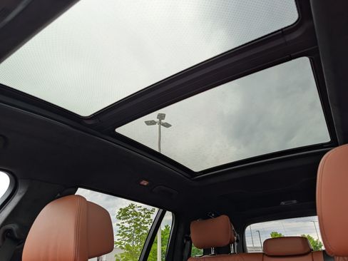 Used 2024 BMW X7 M60i w/ Executive Package AWD/4WD image 32