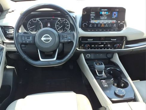 Certified 2023 Nissan Rogue SL w/ SL Premium Package AWD/4WD image 9