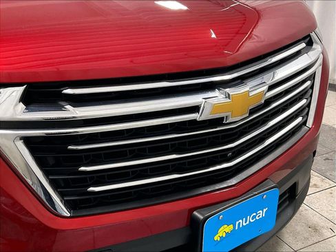 Used 2023 Chevrolet Traverse LT w/ Rear Camera Mirror Package image 30