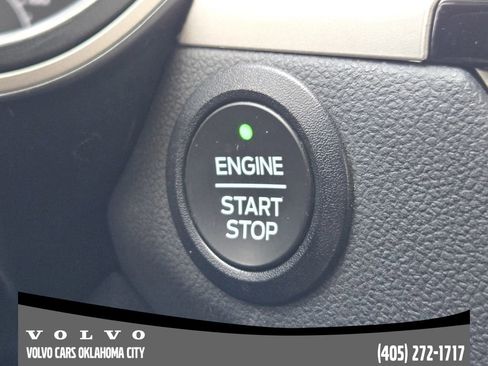 Used 2022 Ford Escape SE w/ SE Sport Appearance Package image 20