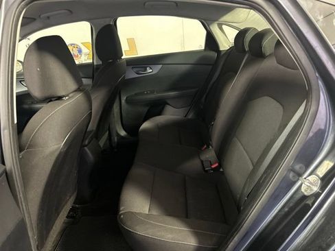 Used 2019 Kia Forte LXS FWD image 32