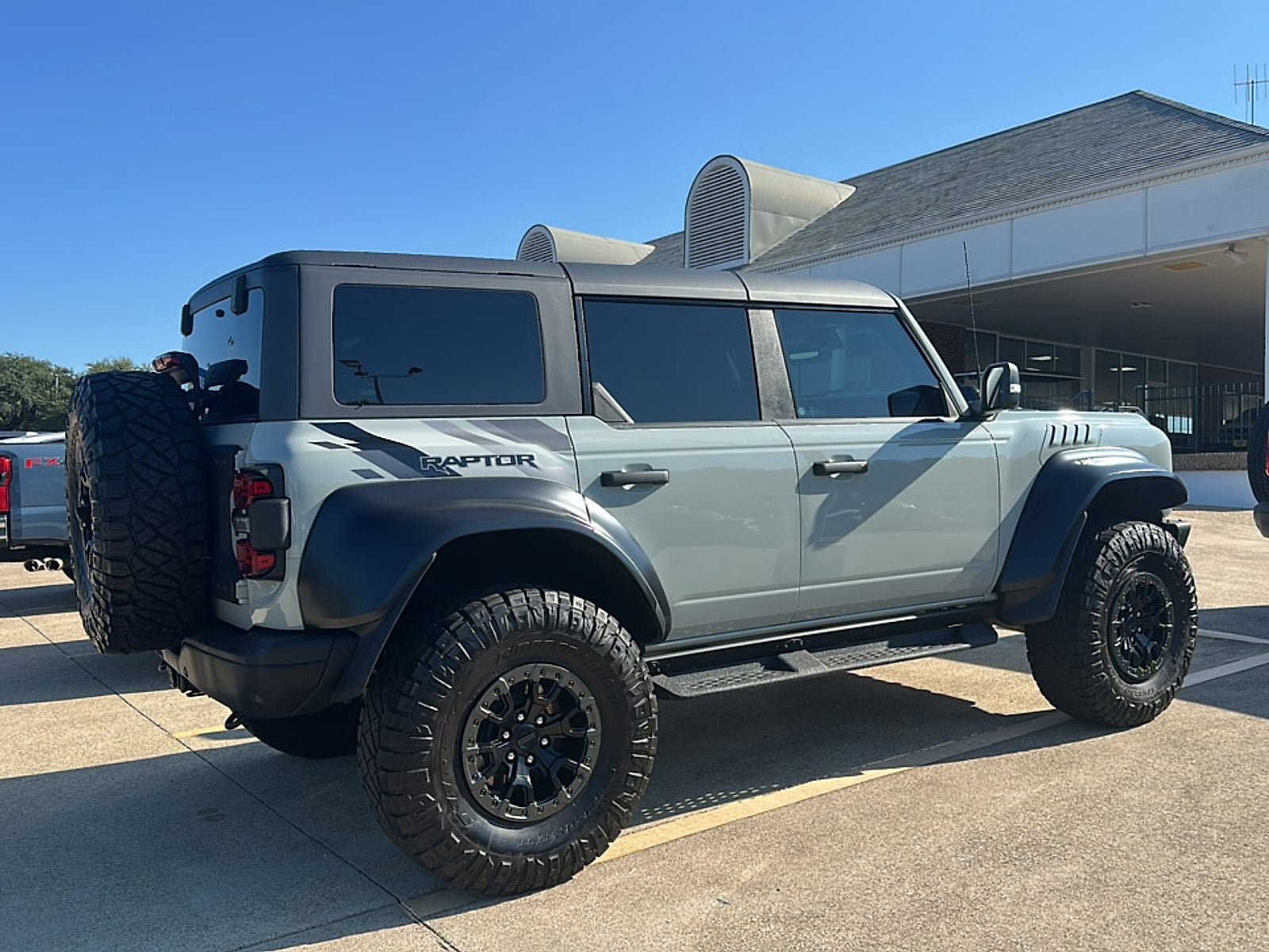 Used 2023 Ford Bronco Raptor AWD/4WD image 10