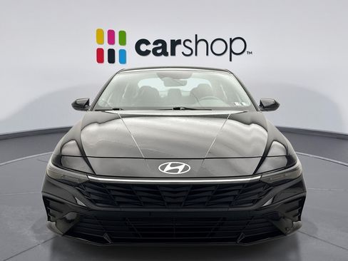 Used 2024 Hyundai Elantra SEL FWD image 5