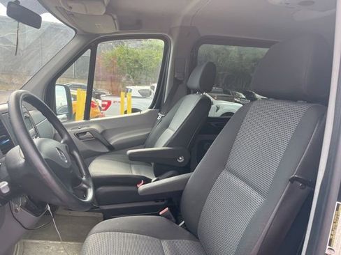Used 2013 Mercedes-Benz Sprinter 2500 image 11