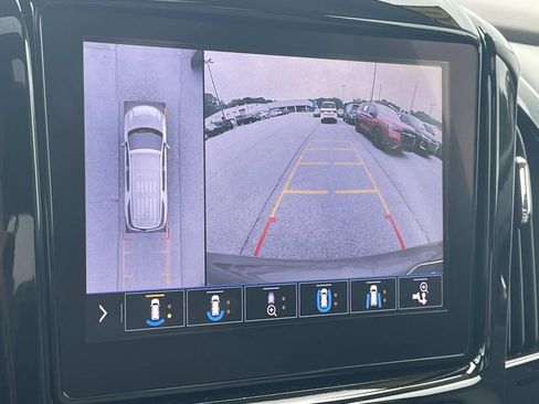 Used 2020 Chevrolet Traverse Premier w/ LPO, Floor Liner Package FWD image 21