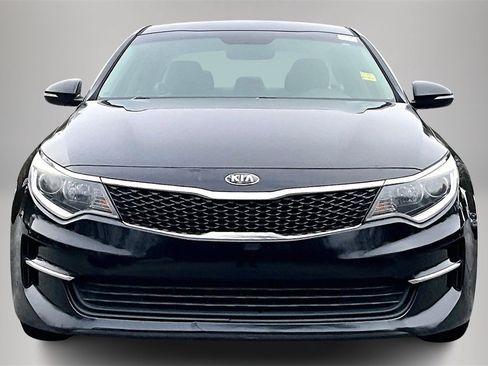 Used 2018 Kia Optima LX w/ 17" Alloy Wheels Package image 4