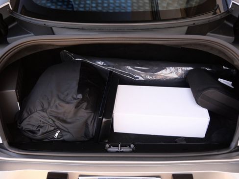 New 2025 Aston Martin Vanquish image 23