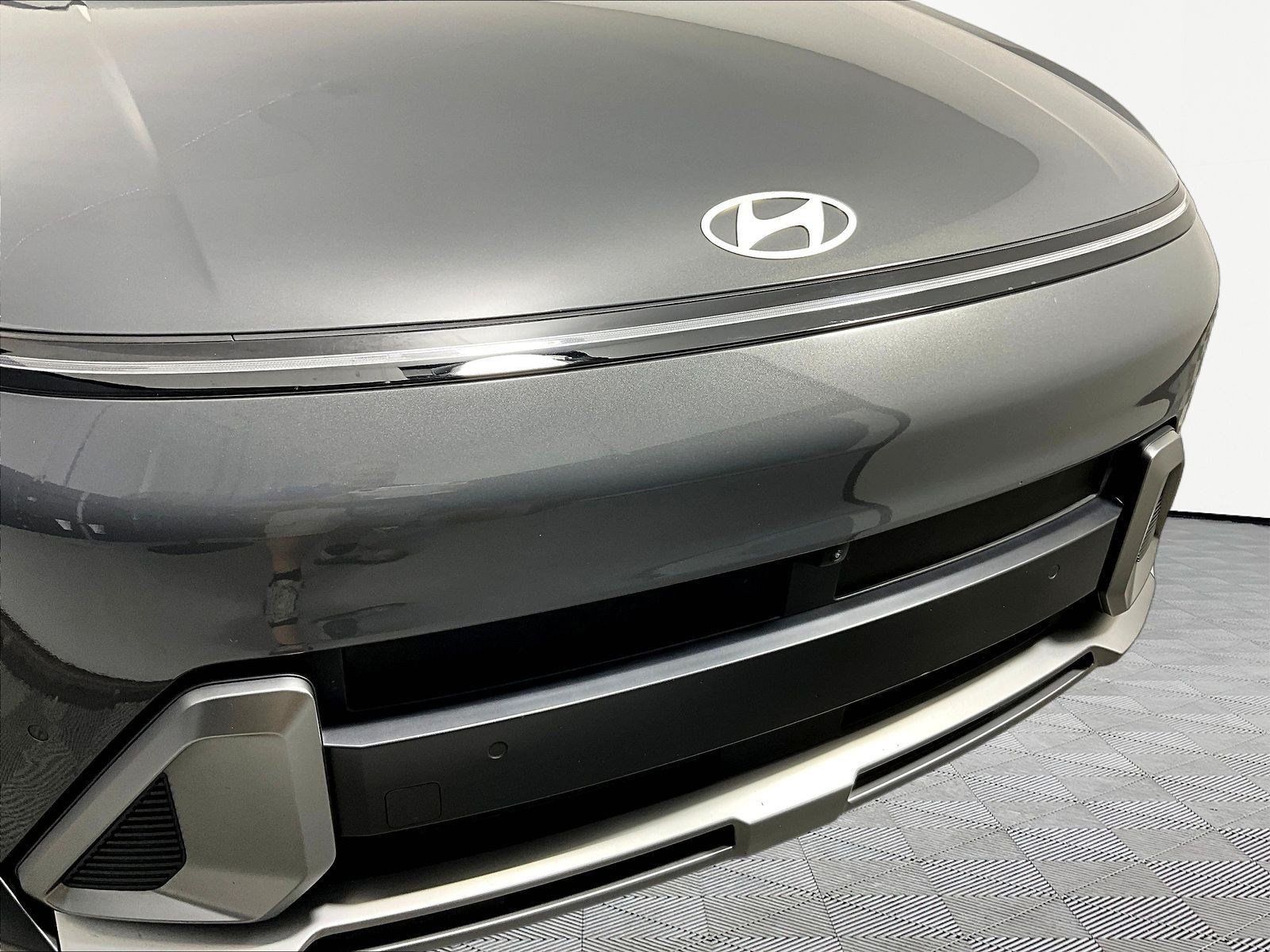 Used 2025 Hyundai Kona Limited FWD image 33