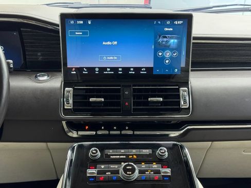 Used 2024 Lincoln Navigator L Black Label AWD/4WD image 22